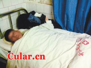 八旬老人被车撞 孙女悬赏千元找证人(图)