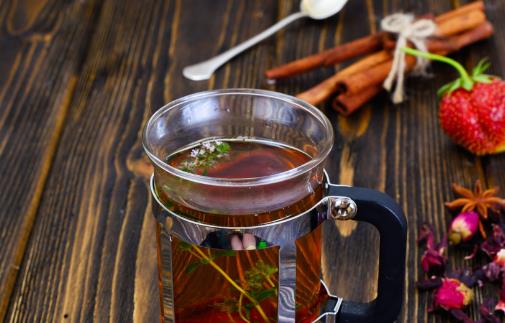 夏季喝凉茶泻火解毒凉血利咽 喝凉茶的注意事项